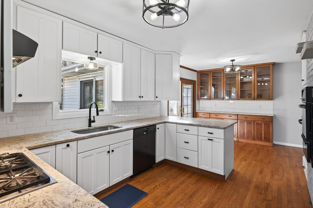 Photo of 11860 Sunnybrook Road, Eden Prairie, MN 55347 (MLS # 7038746)