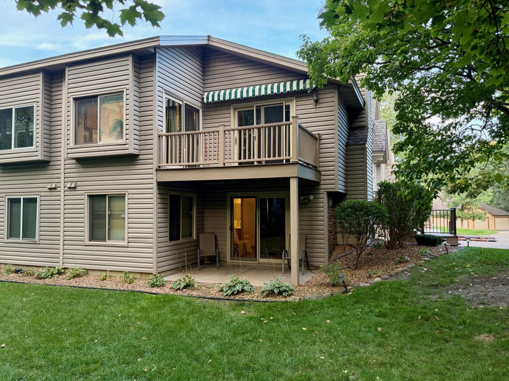 Photo of 183 Galtier Place, Shoreview, MN 55126 (MLS # 7138835)
