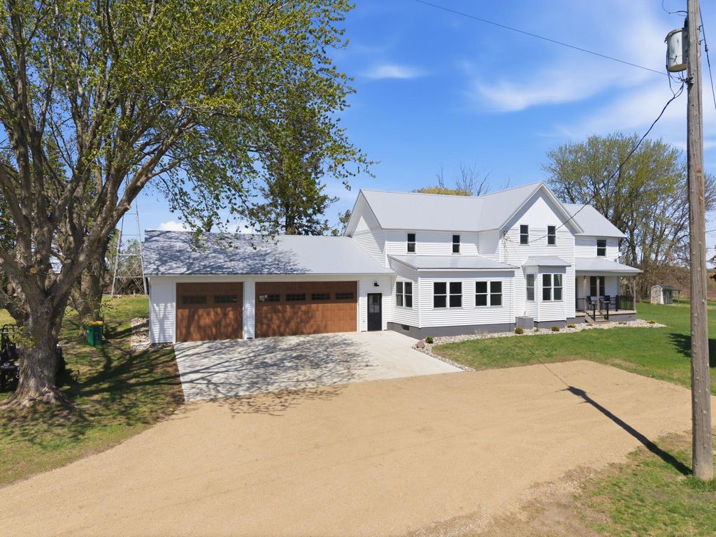 Photo of 13291 Pony Road, Belle Plaine, MN 56011 (MLS # 7060994)