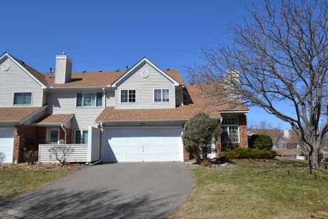 1226 Bay Cove 35 White Bear Lake MN 55110