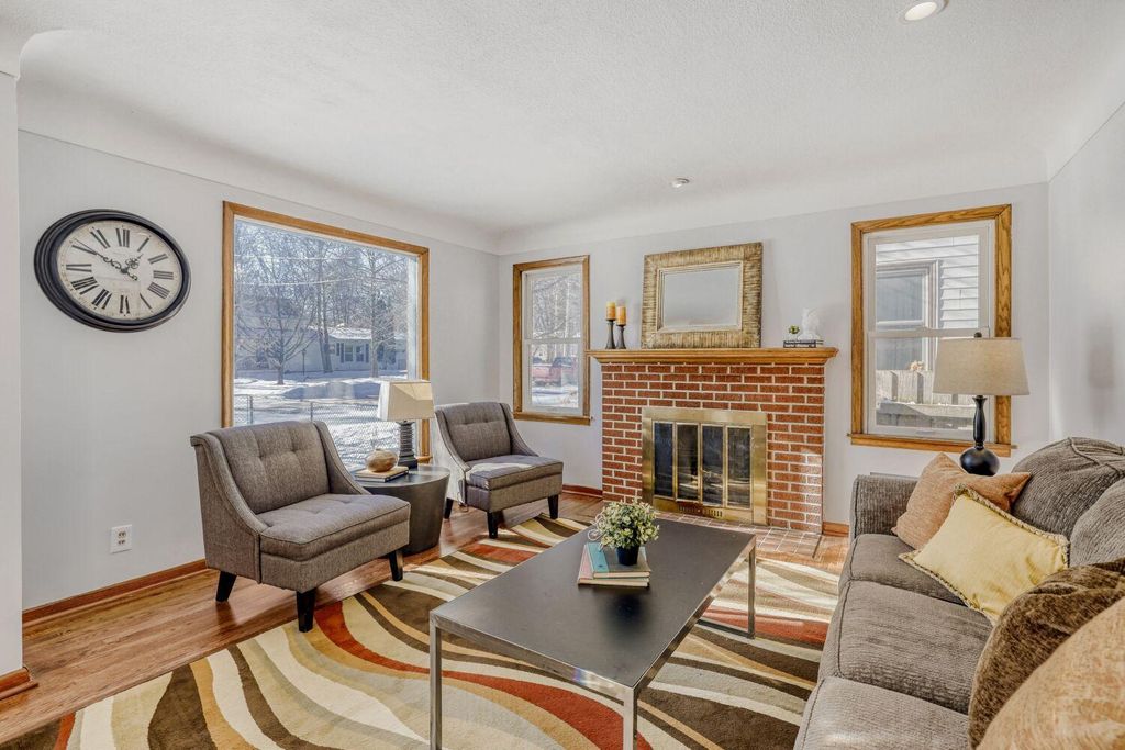 Photo of 3708 31st Avenue N, Robbinsdale, MN 55422 (MLS # 7015109)