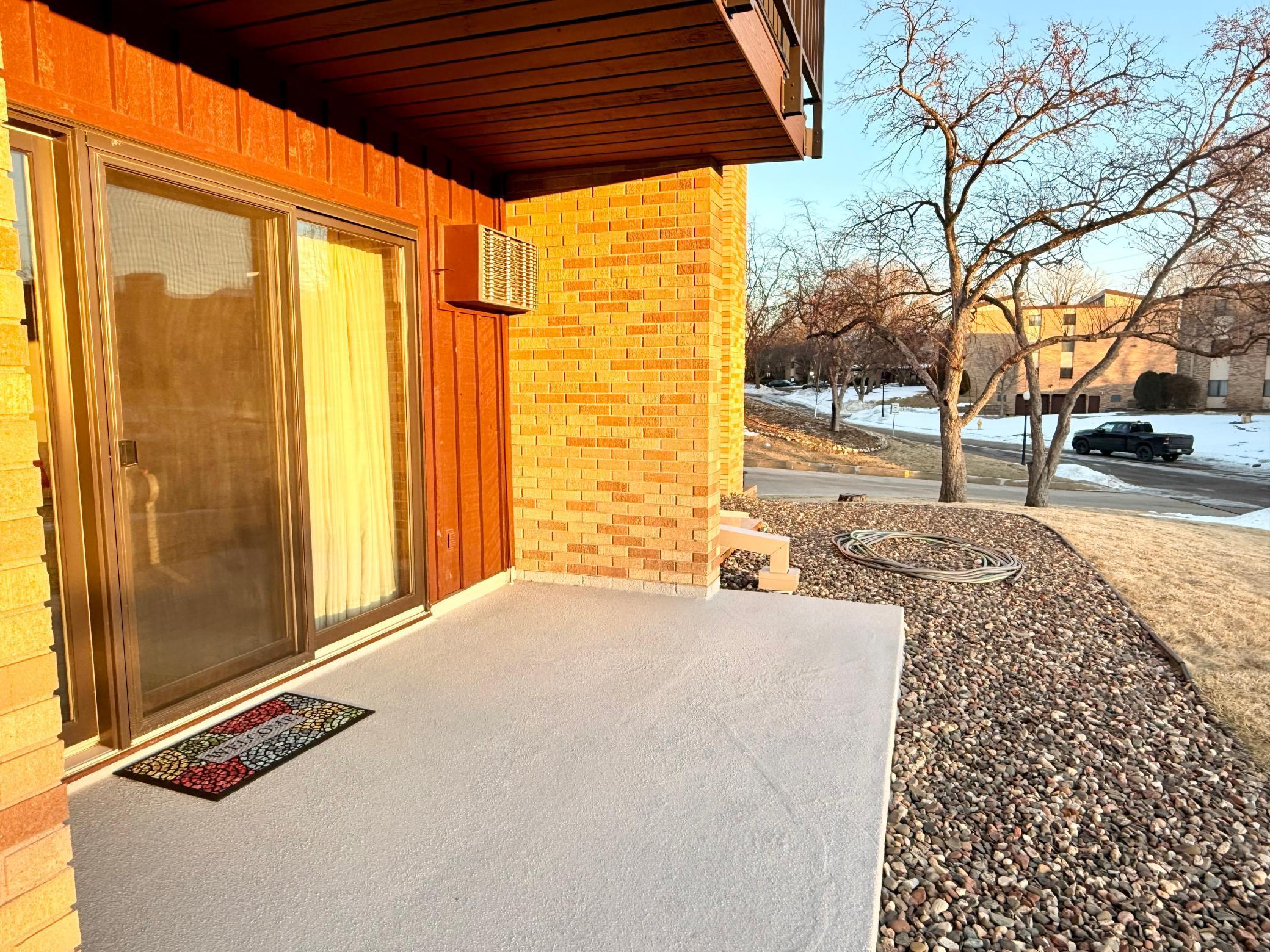 2700 Oxford Street N 104