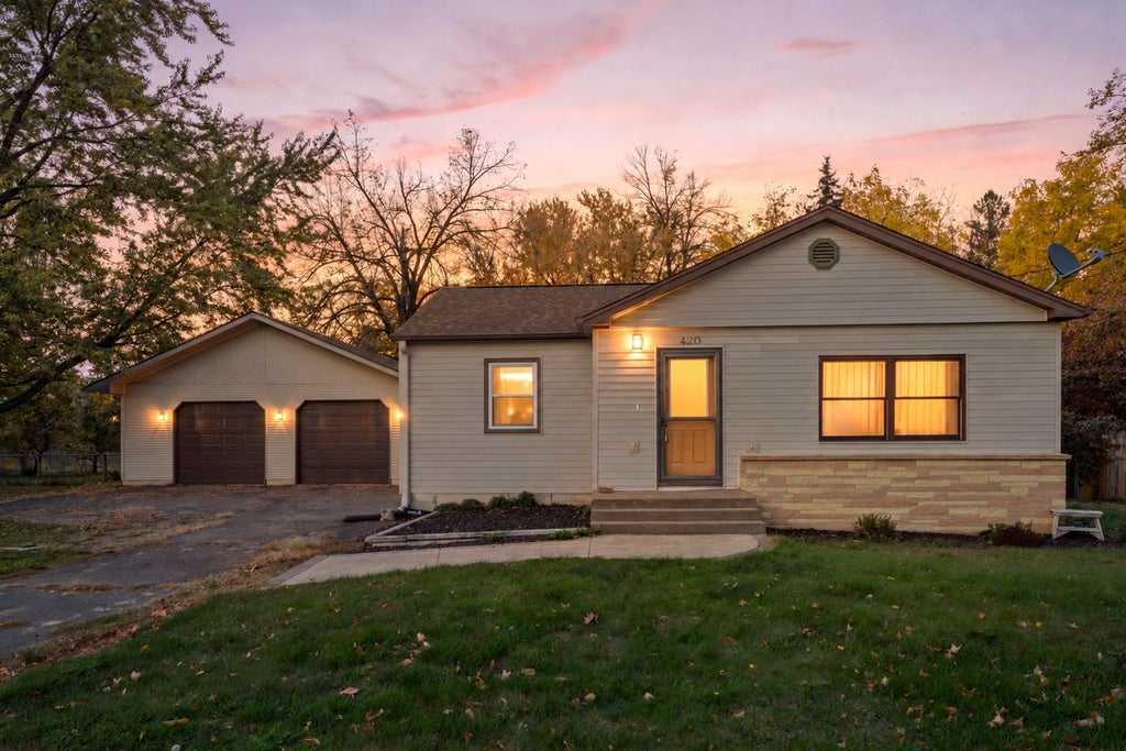 Photo of 420 2nd Street SE, Braham, MN 55006 (MLS # 7159356)