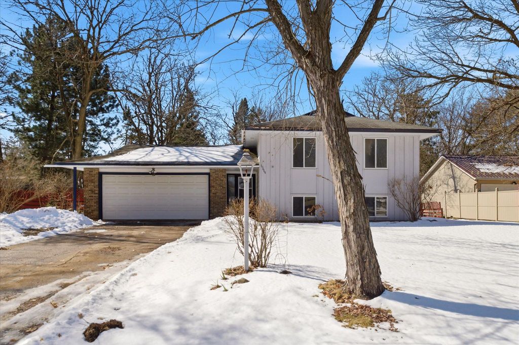 Photo of 10664 Hollywood Boulevard NW, Coon Rapids, MN 55433 (MLS # 7005145)
