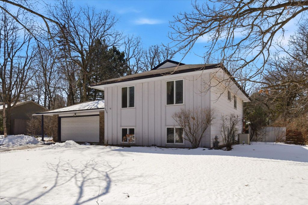 Photo of 10664 Hollywood Boulevard NW, Coon Rapids, MN 55433 (MLS # 7005145)