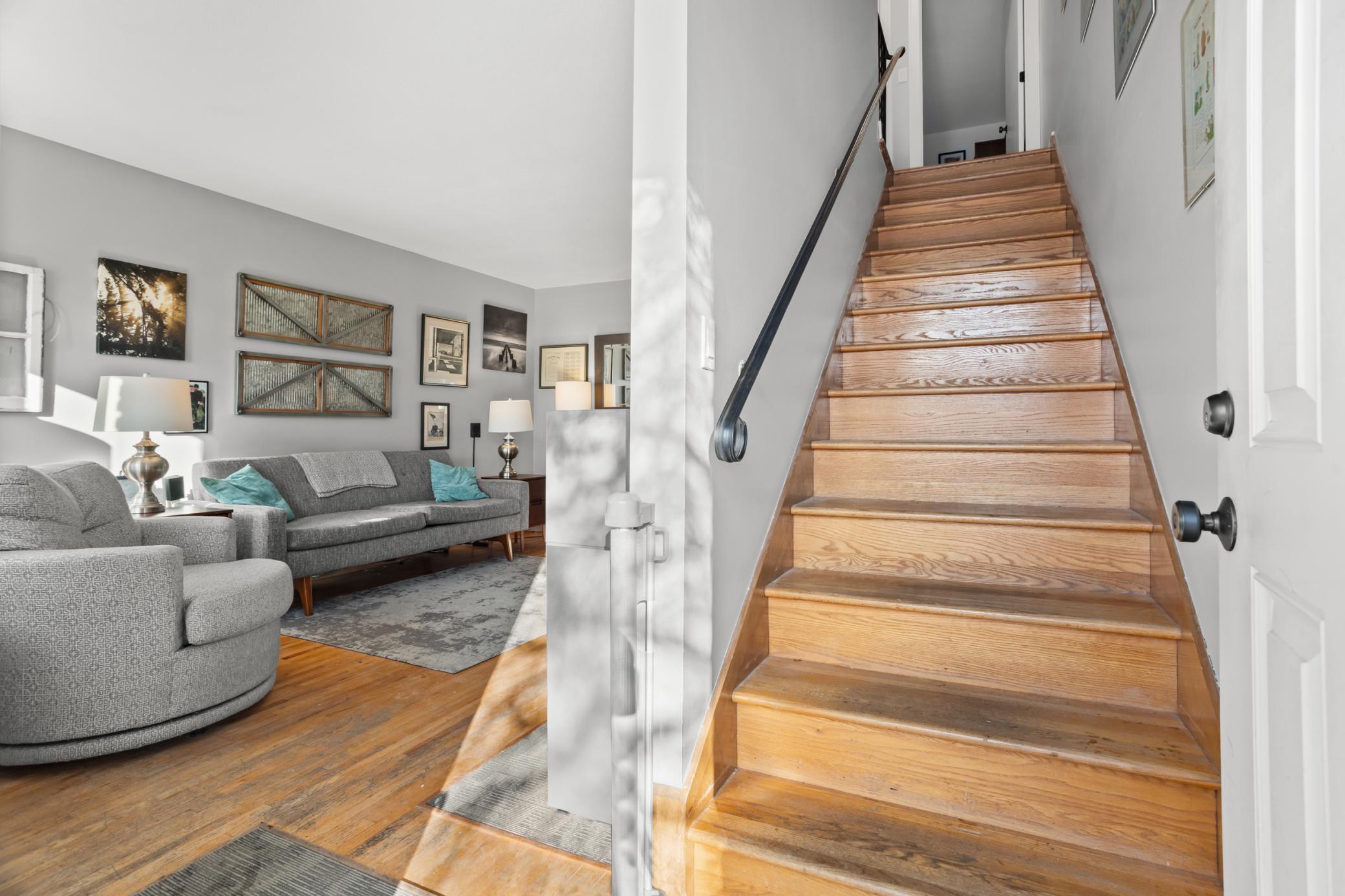 1526 16 1/2 Street S