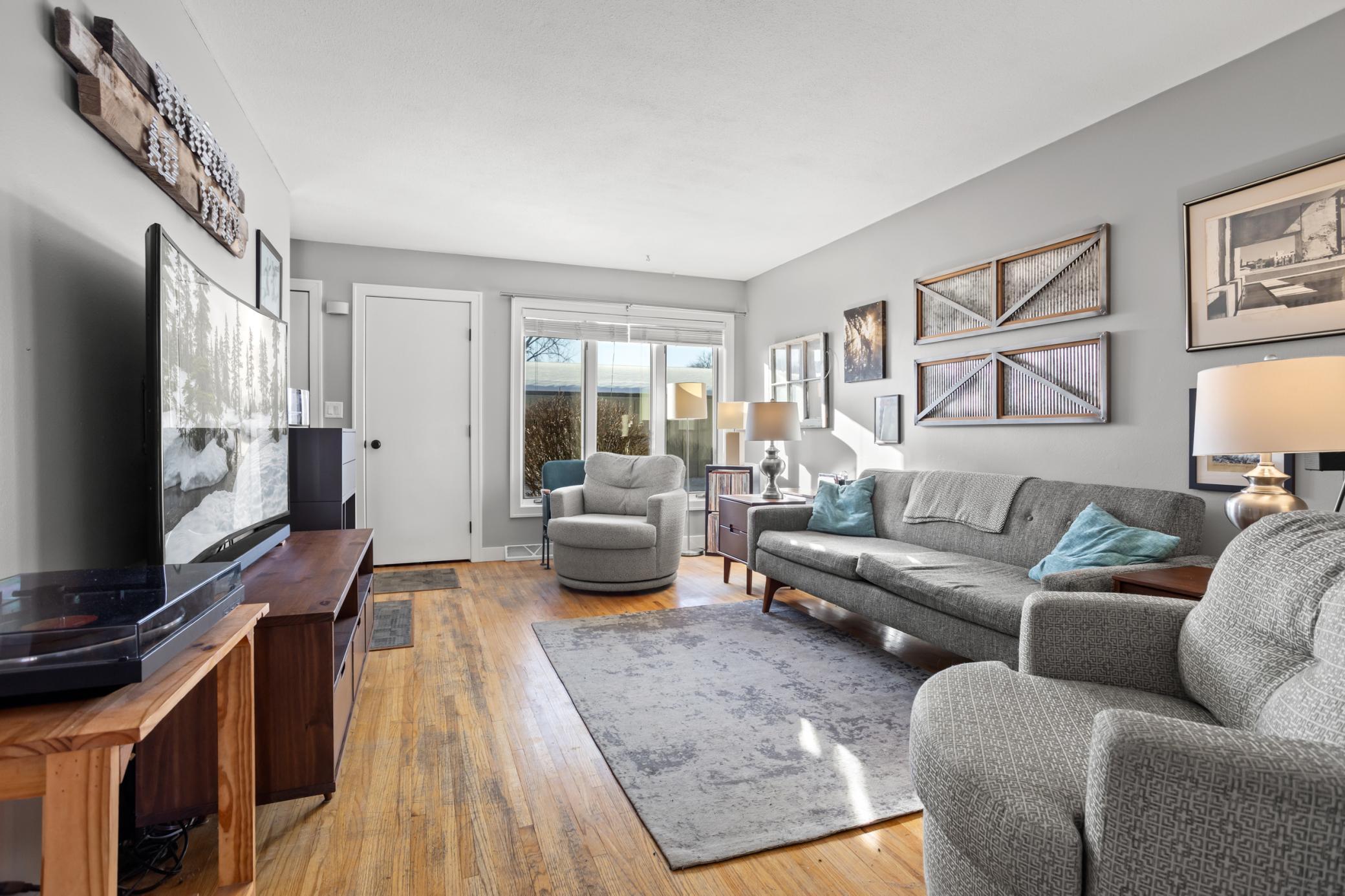 1526 16 1/2 Street S