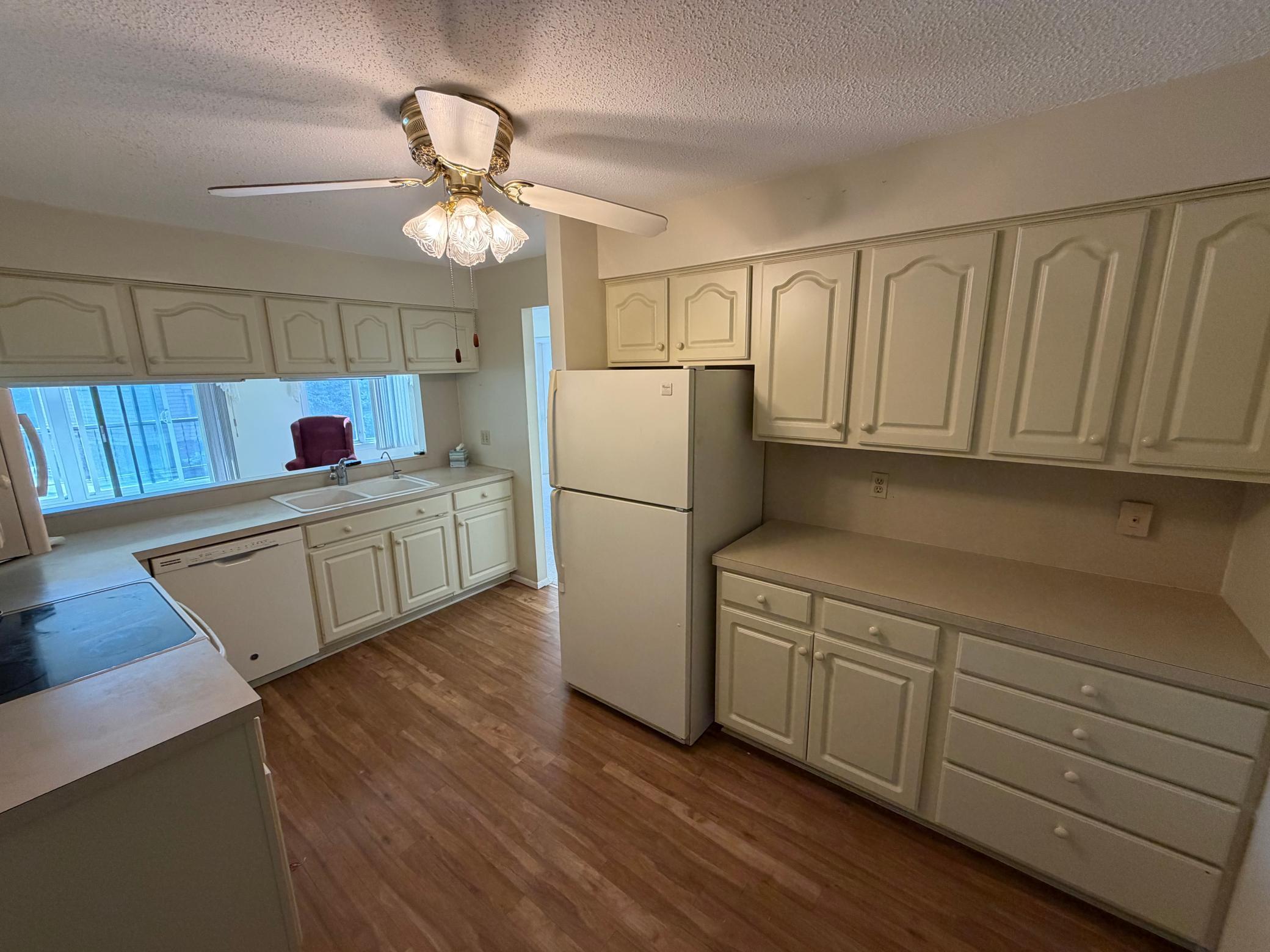 2679 Albion Avenue 203 - Photo 3