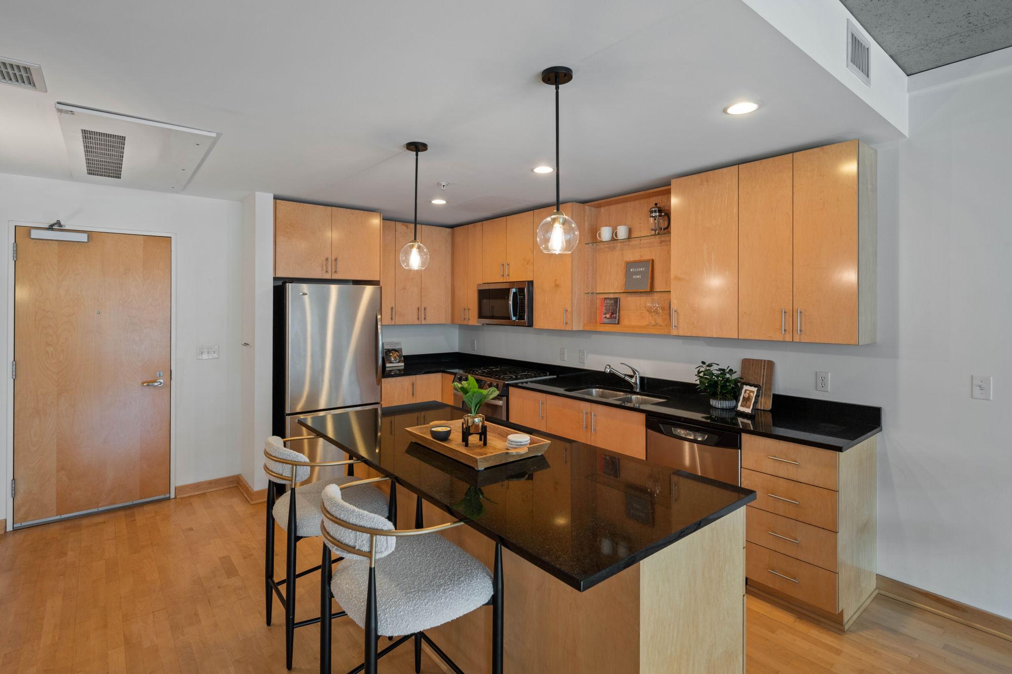 45 University Avenue SE 313