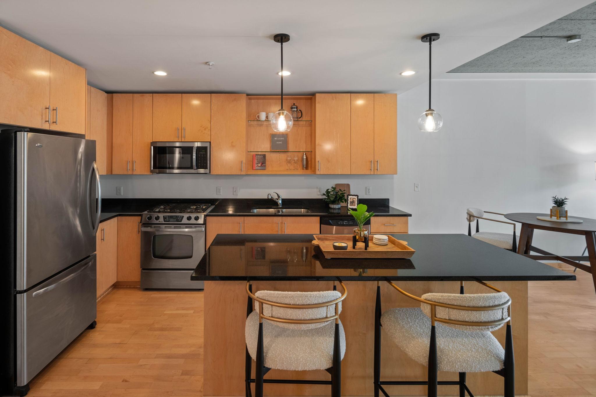 45 University Avenue SE 313