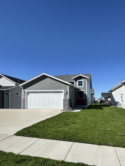 Photo of 7247 27th Street S, Fargo, ND 58104 (MLS # 7163811)