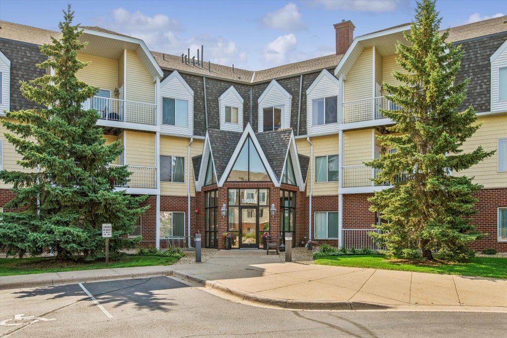Photo of 13670 Carrach Avenue #313, Rosemount, MN 55068 (MLS # 7122145)