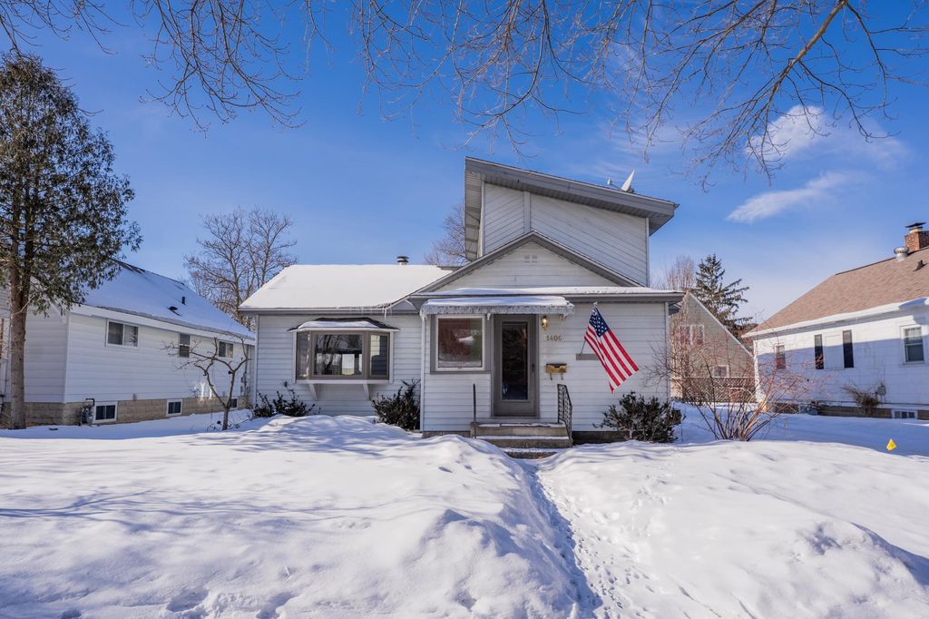 Photo of 1406 Frederic Street, Eau Claire, WI 54701 (MLS # 7012915)
