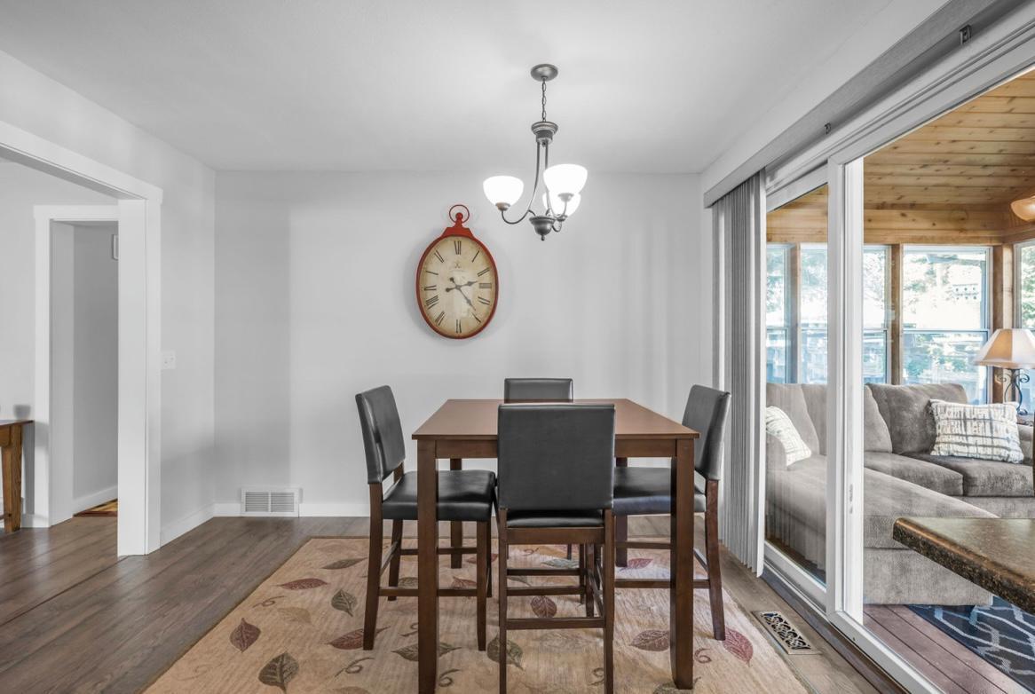 1504 Linden Street W