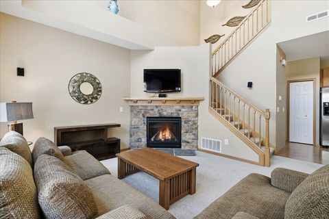 1243 Majestic Avenue 313 Maplewood MN 55109