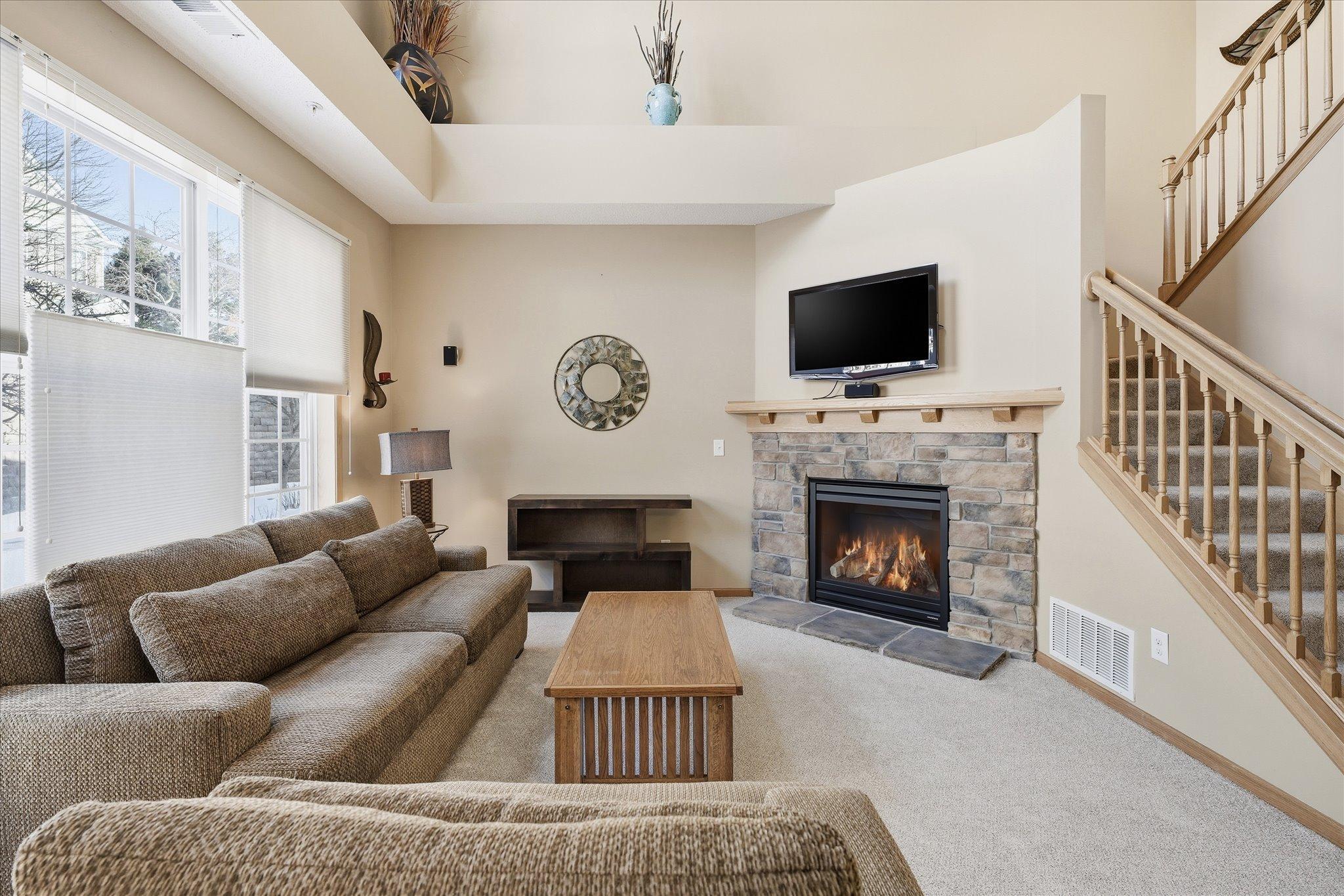 1243 Majestic Avenue 313