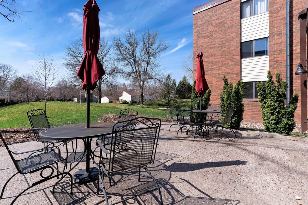 Photo of 4 Pine Tree Drive #110, Arden Hills, MN 55112 (MLS # 7018835)