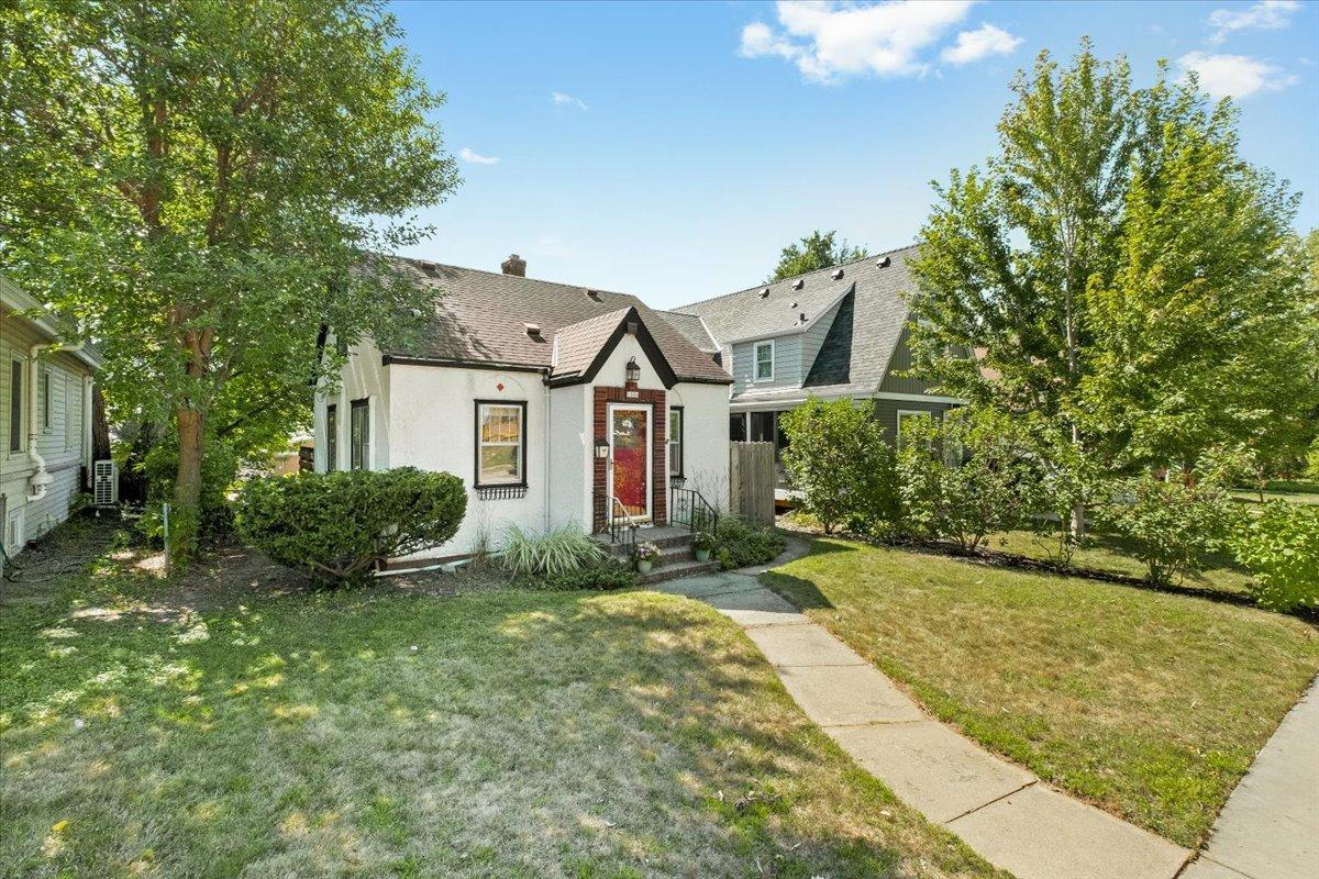 1284 Juno Avenue