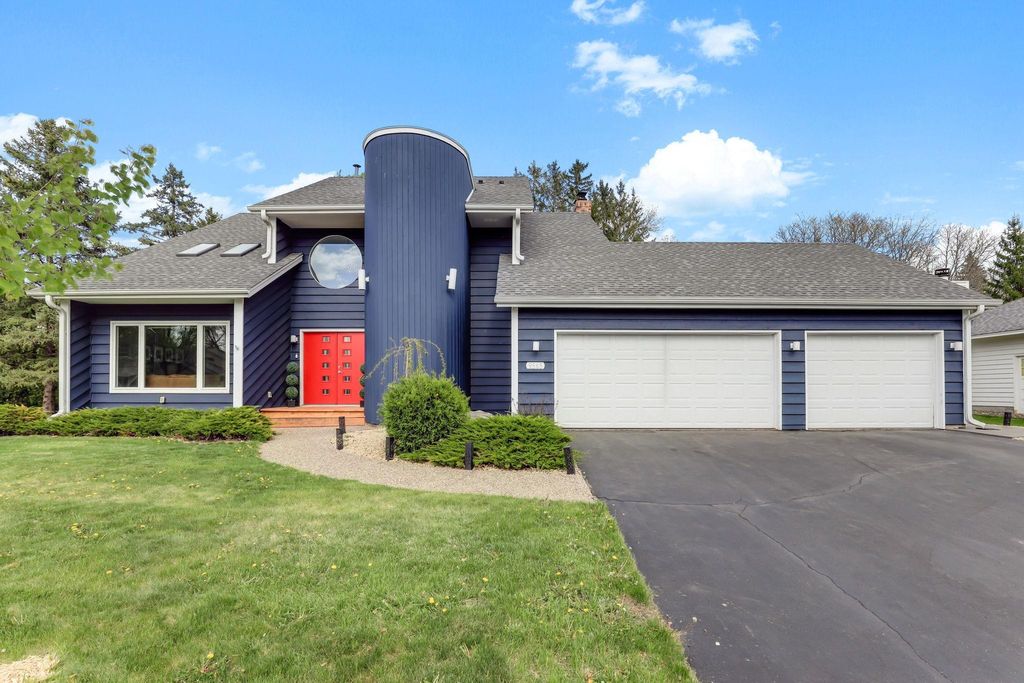 Photo of 9565 Yukon Avenue S, Bloomington, MN 55438 (MLS # 7073567)