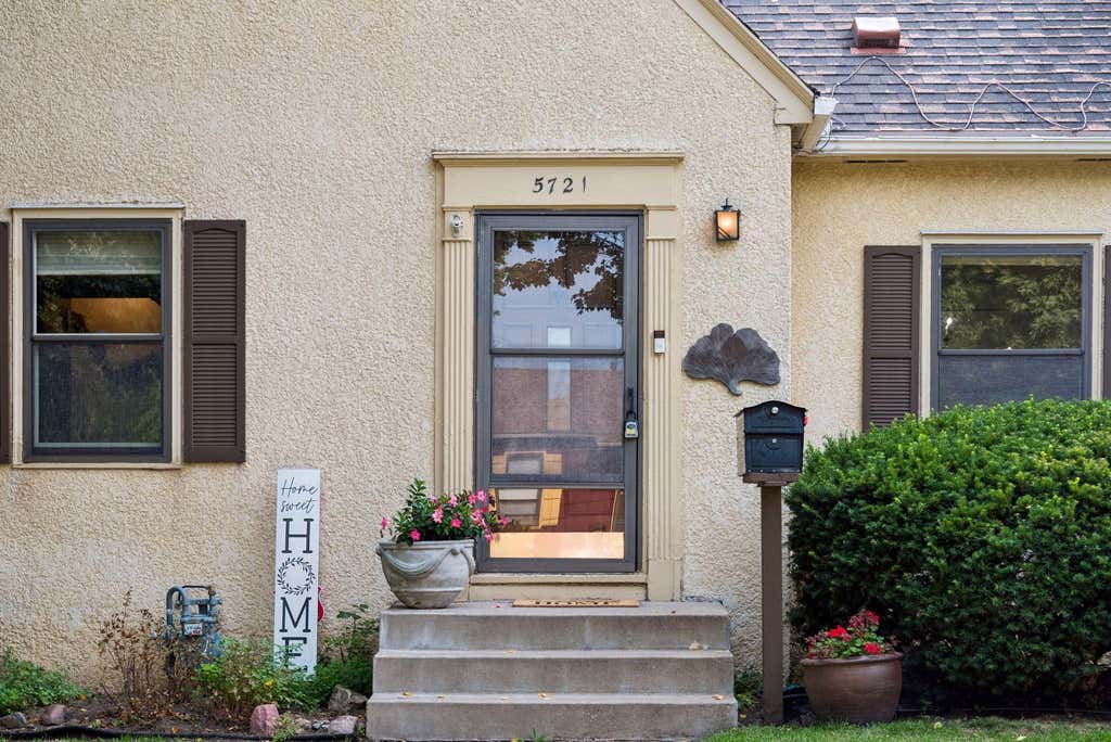 Photo of 5721 22nd Avenue S, Minneapolis, MN 55417 (MLS # 7111405)