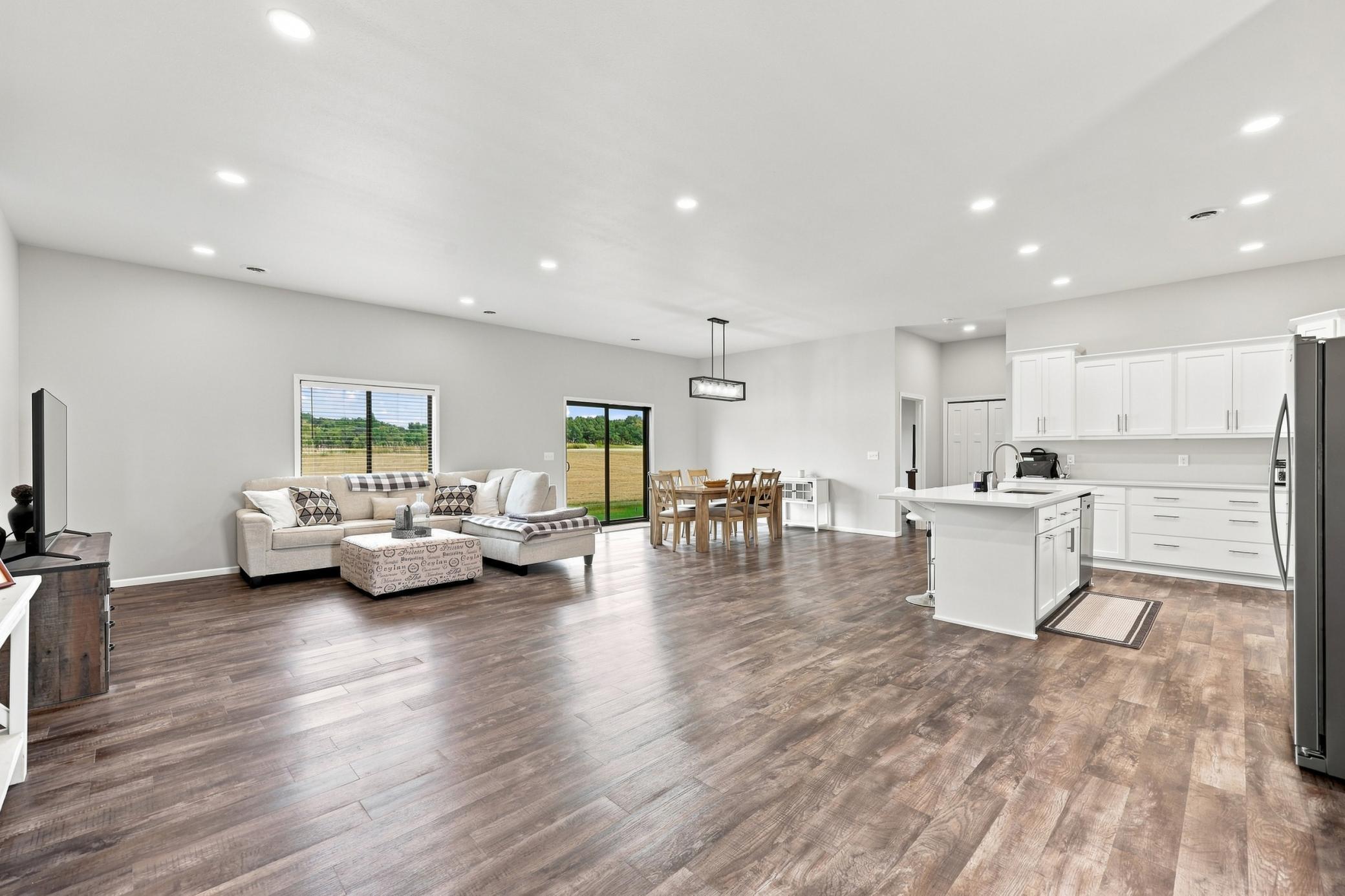 15400 Trillium Trail