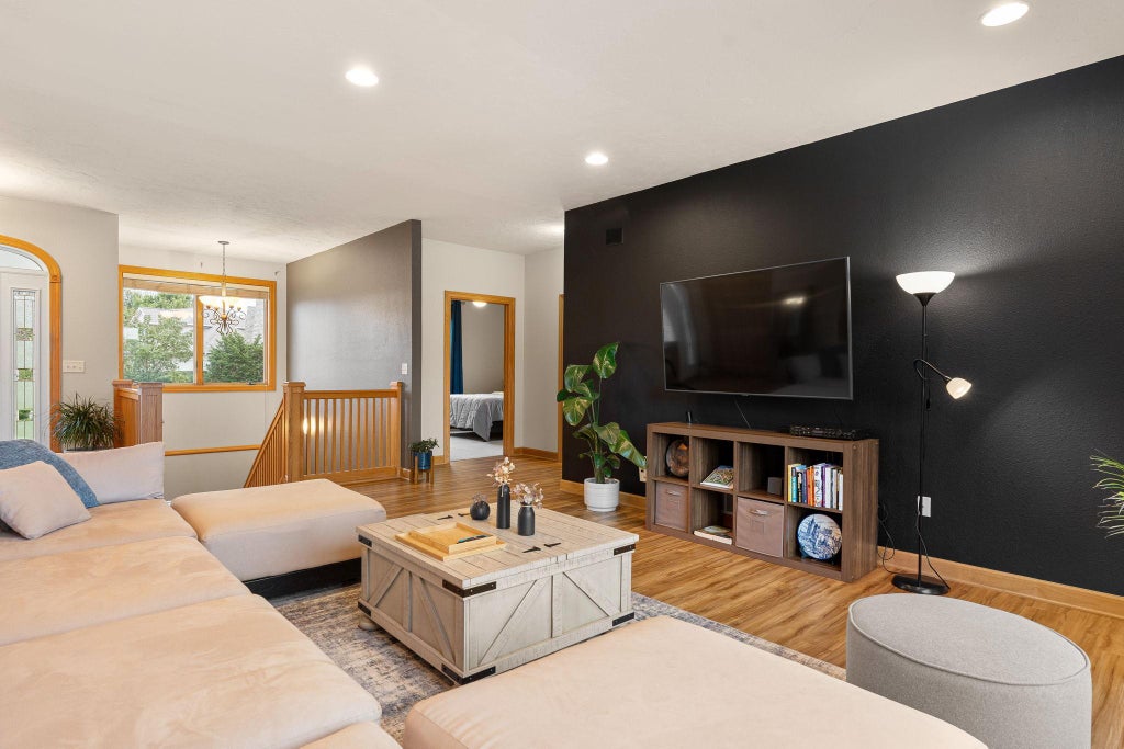 Photo of 1110 27th Street SW, Austin, MN 55912 (MLS # 7146433)