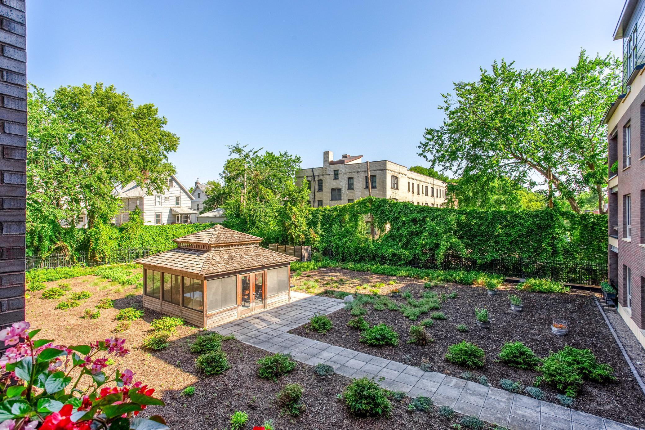 521 2nd Street SE 307