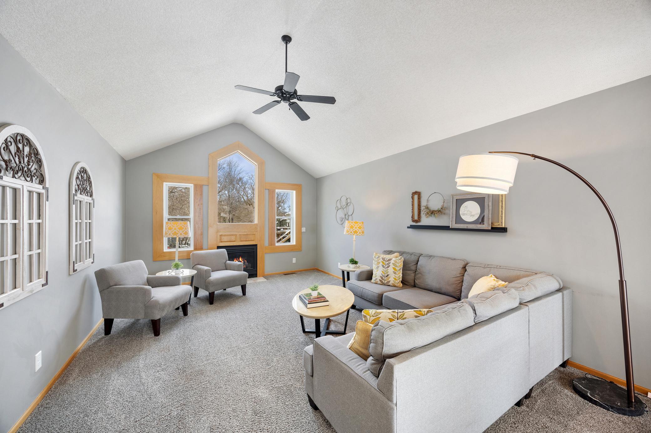 19332 Baldwin Street NW