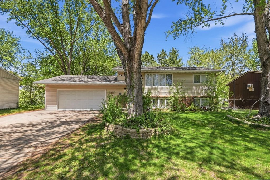 Photo of 305 8th Street N, Sartell, MN 56377 (MLS # 7075921)