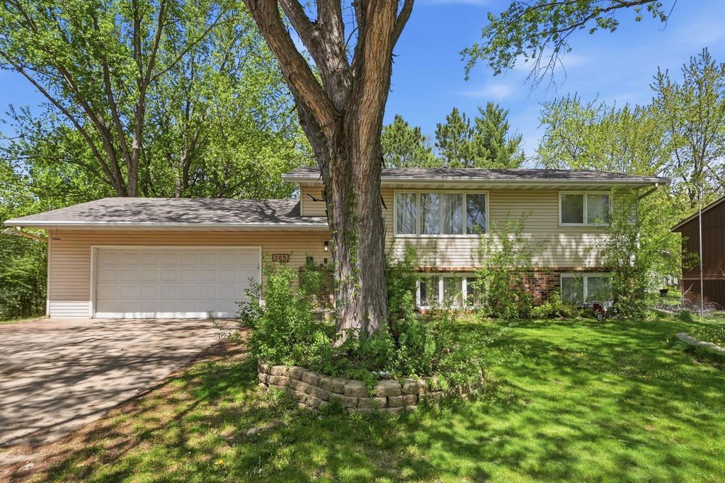 Photo of 305 8th Street N, Sartell, MN 56377 (MLS # 7075921)