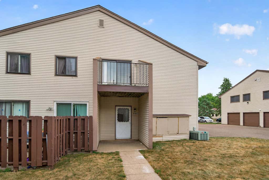 Photo of 6133 72nd Lane N, Brooklyn Park, MN 55429 (MLS # 7129896)