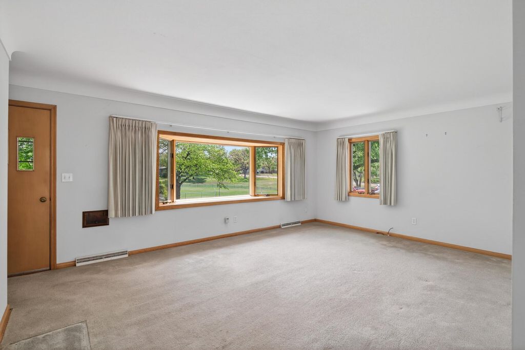 Photo of 625 Jefferson Street, Anoka, MN 55303 (MLS # 7074718)
