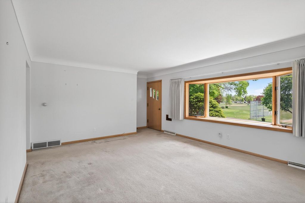 Photo of 625 Jefferson Street, Anoka, MN 55303 (MLS # 7074718)