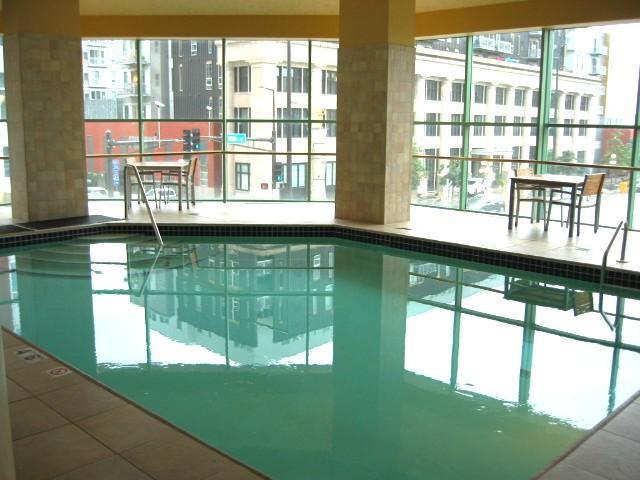 78 10th Street E 1808