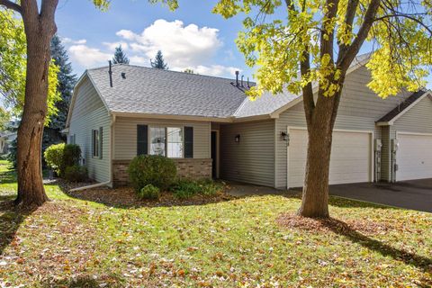 698 Monn Avenue Vadnais Heights MN 55127