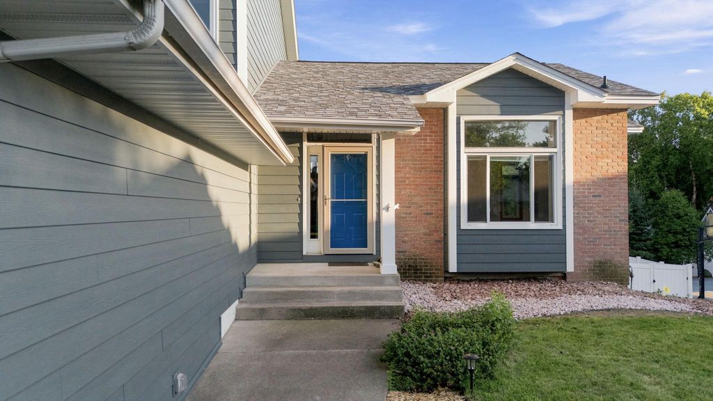 Photo of 11205 72nd Avenue N, Maple Grove, MN 55369 (MLS # 7105081)