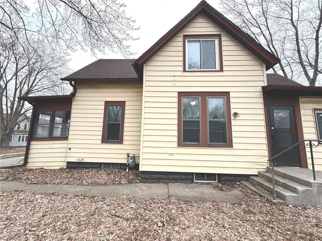 Photo of 869 Lawson Avenue E, Saint Paul, MN 55106 (MLS # 7044683)