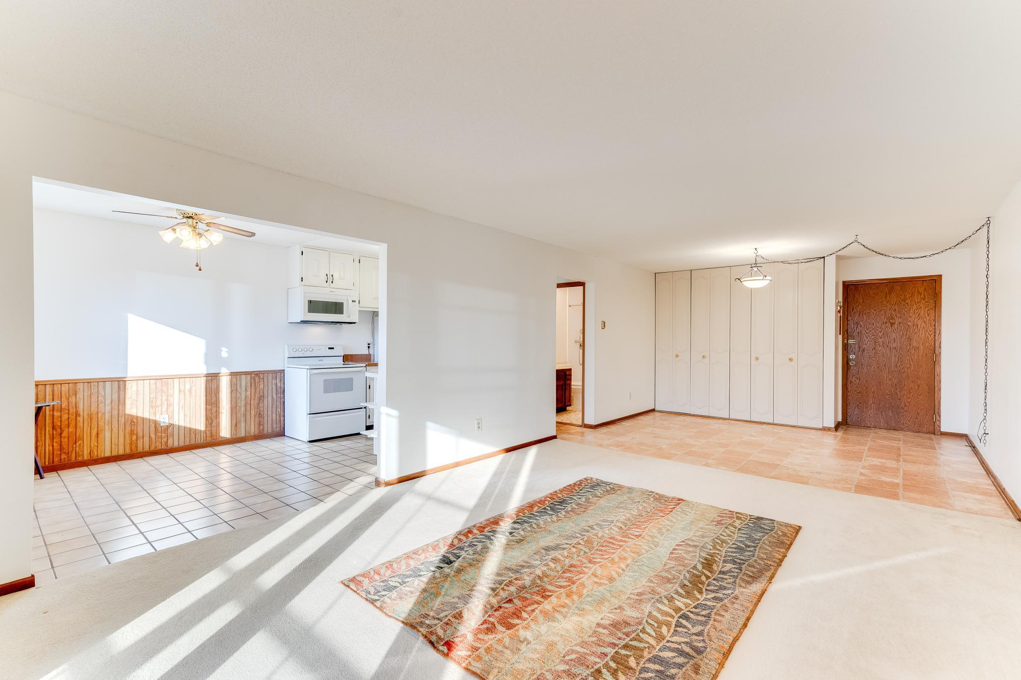 2700 Oxford Street N 133