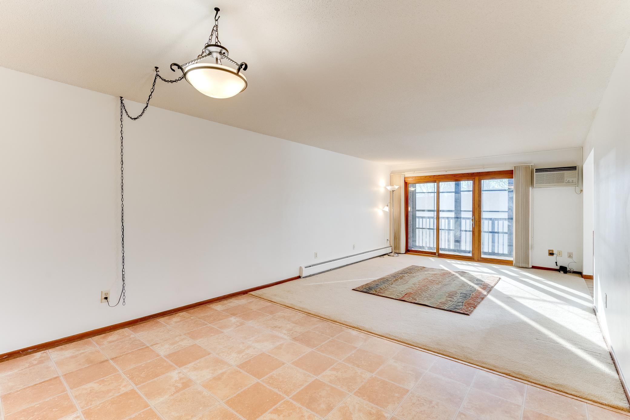 2700 Oxford Street N 133