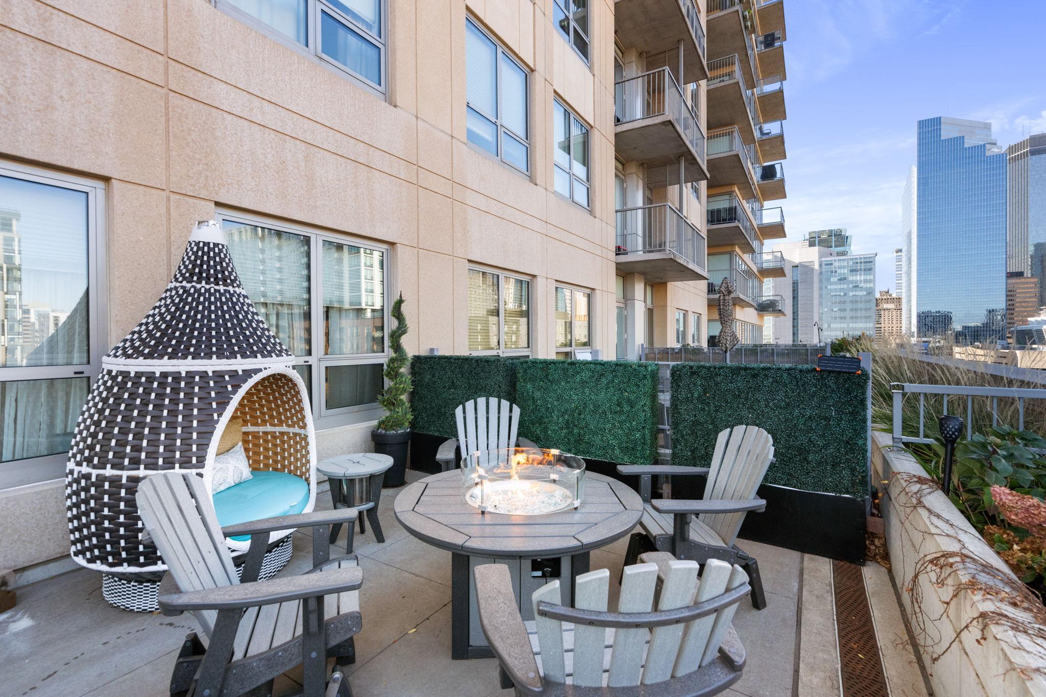 929 Portland Avenue 604