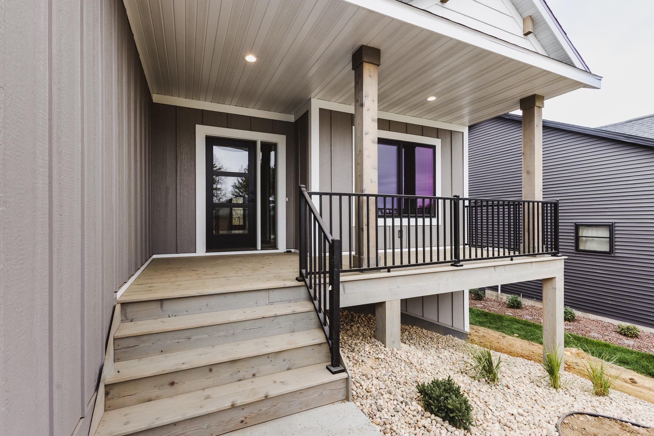 3265 Allison Lane NE