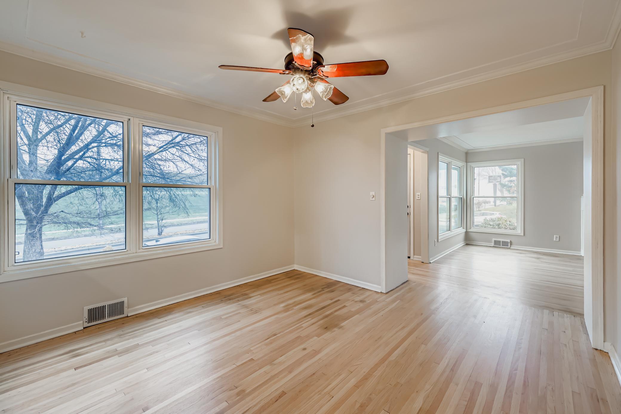 1581 Pinehurst Avenue