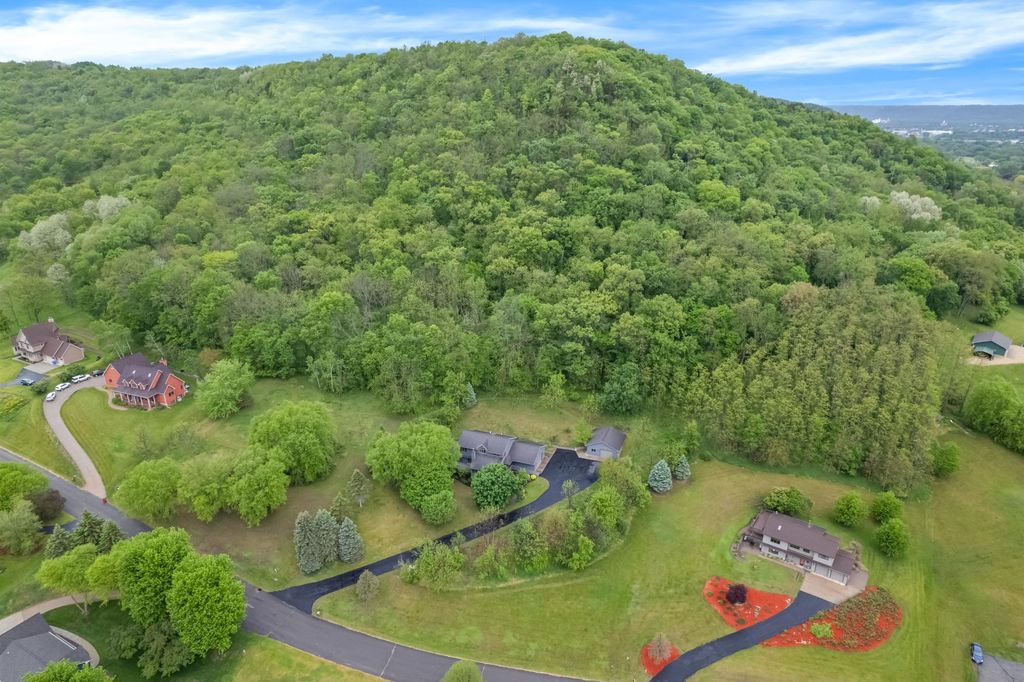 Photo of 718 Spring Brook Drive, Winona, MN 55987 (MLS # 7076903)