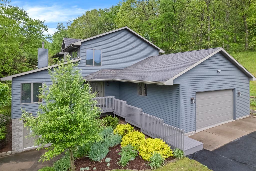 Photo of 718 Spring Brook Drive, Winona, MN 55987 (MLS # 7076903)