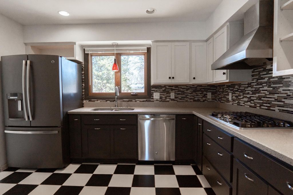 Photo of 7740 Arlington Avenue North Ave, Brooklyn Park, MN 55443 (MLS # 7011680)