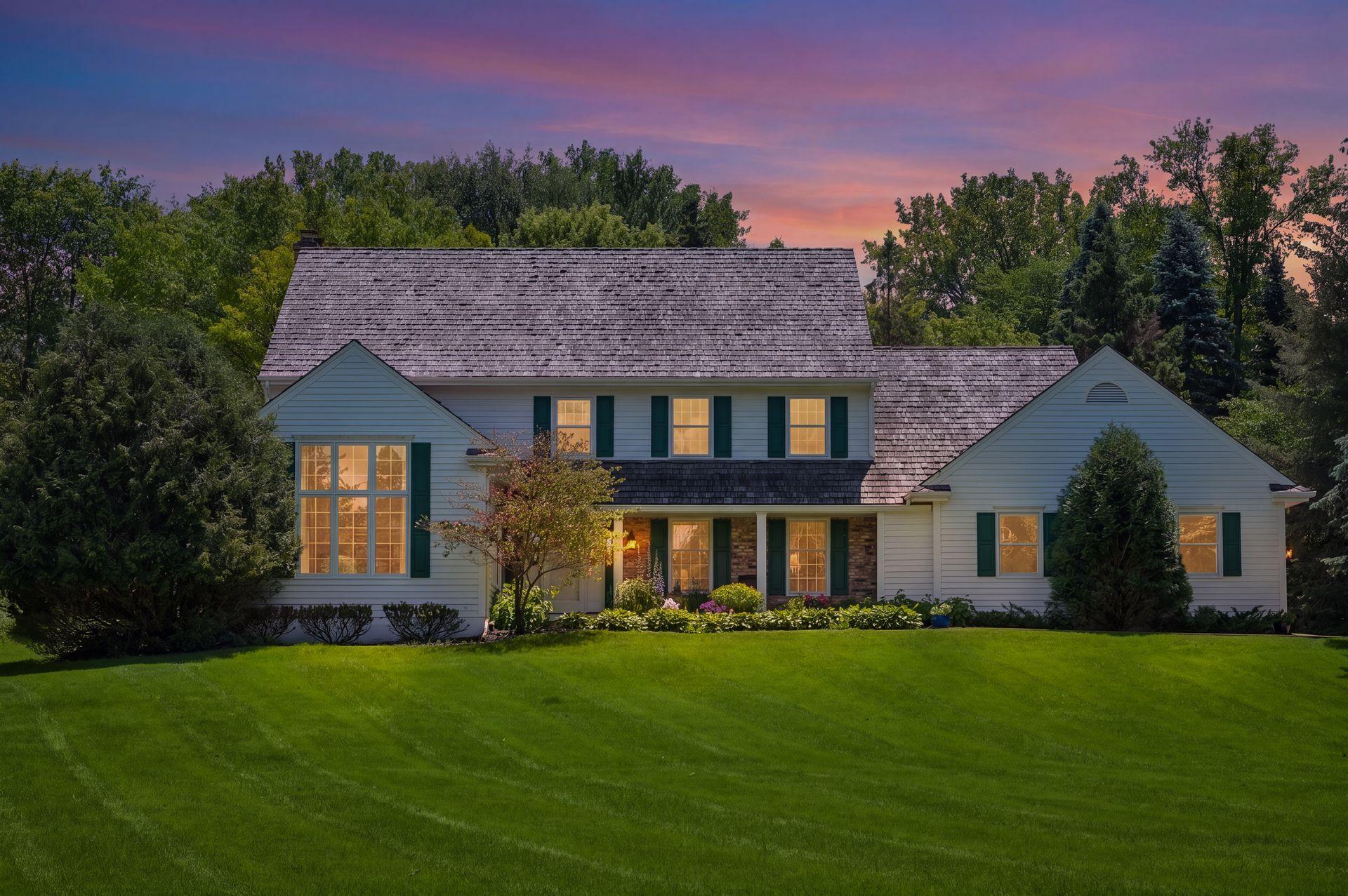 215 Hollander Road