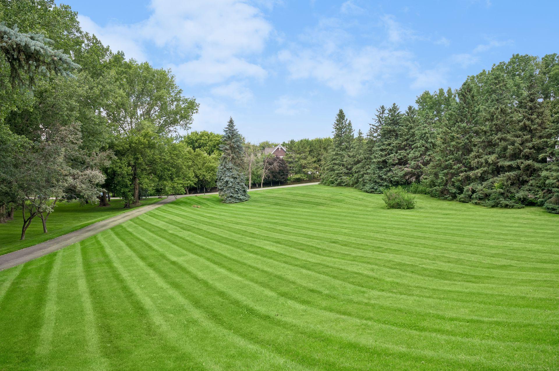 215 Hollander Road