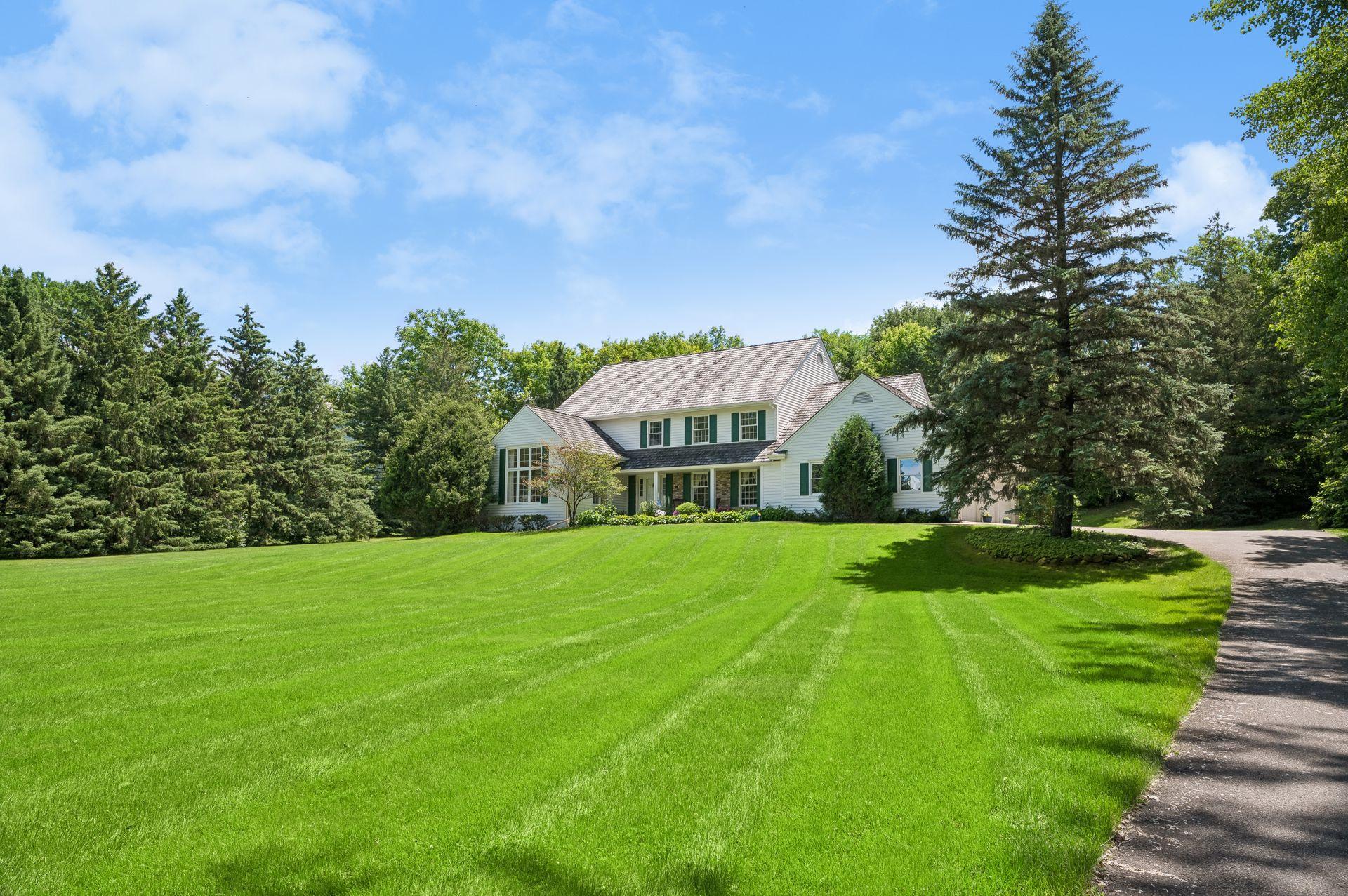 215 Hollander Road