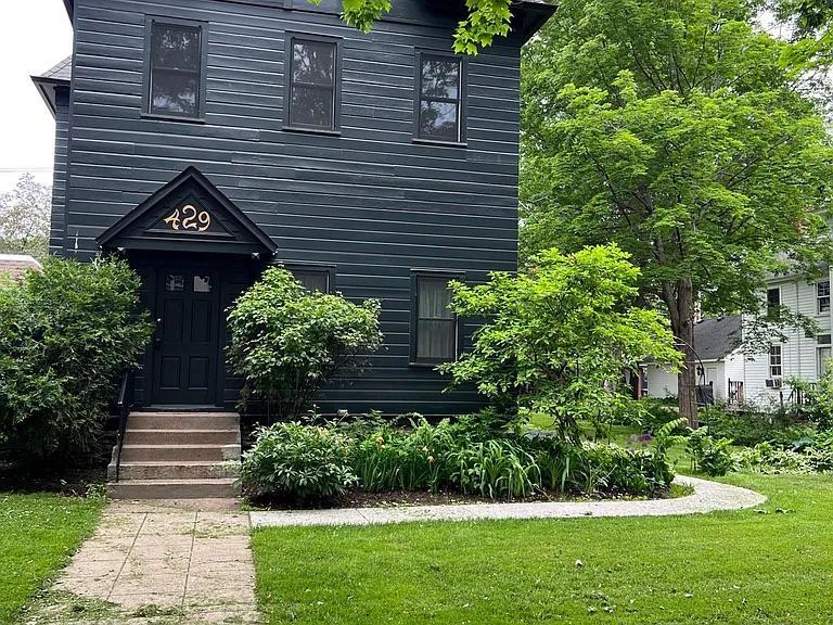 Photo of 429 Holly Avenue #2, Saint Paul, MN 55102 (MLS # 7150978)