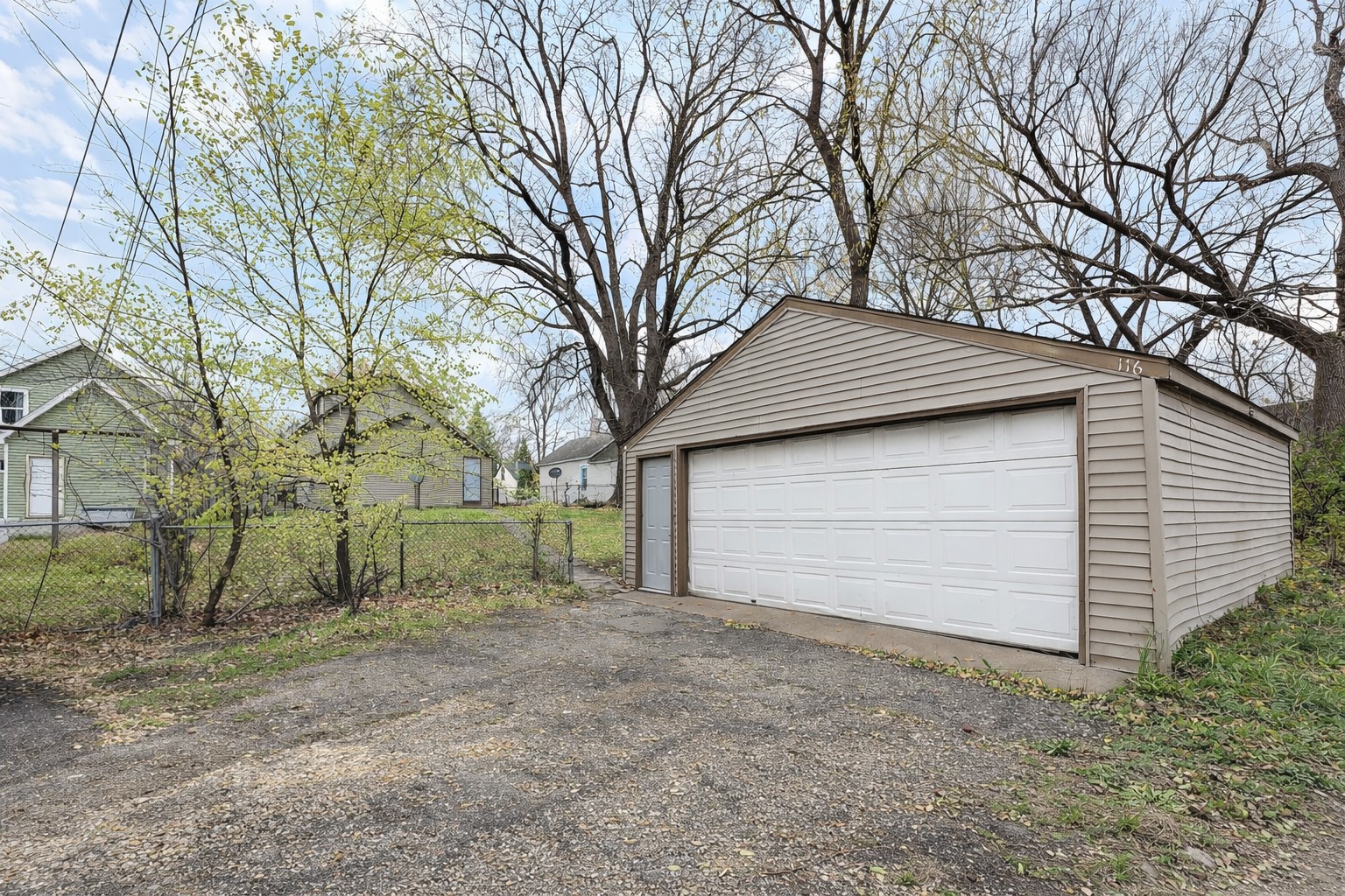 116 Sycamore Street E